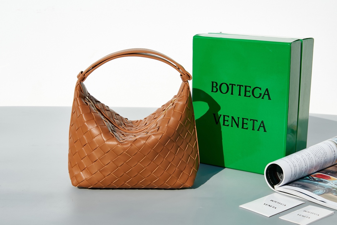 Bottega Veneta Hobo Bags